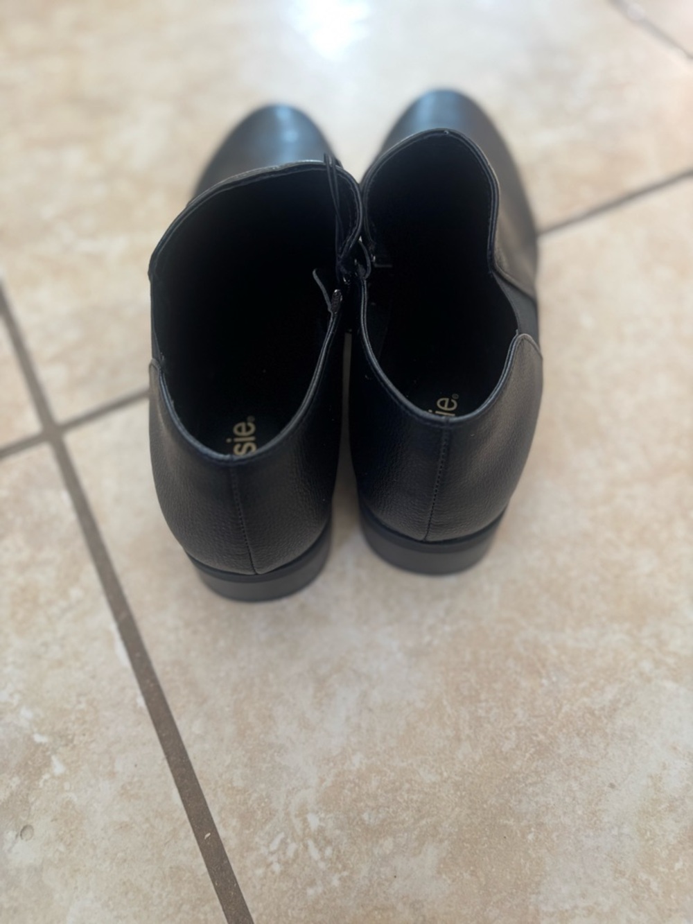 Kensie Black Slip-On Booties Size 10 NWT - Picture 4 of 5